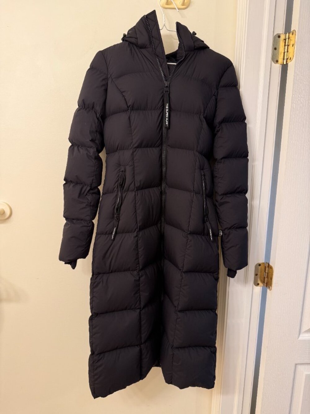 Aritzia The SuperSnug Puff™ Long – cliMATTE™, Black, 2XS - Picture 5 of 7